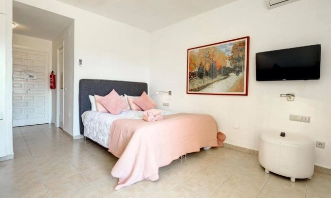 Benalmadena Costa Apartment | Seaview Studio in Benal Beach Holiday Complex