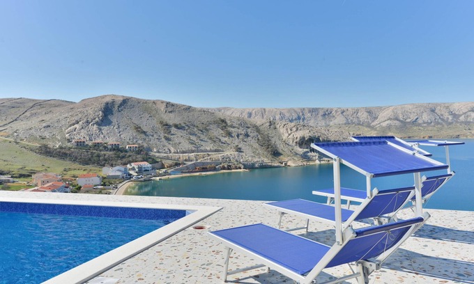 Metajna Villa | Seaview Villa Marija Metajna with pool