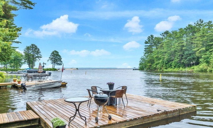 Sebago Cottage | SEBAGO LAKE WATERFRONT. Frontage is on Northwest River with views of Sebago Lake