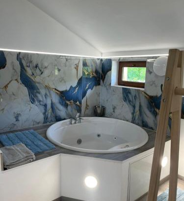 Holic Apartment | Sebe apartments 4