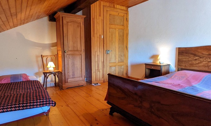 Miellin Cottage | Secluded Vosges house with fireplace, hiking, and private parking