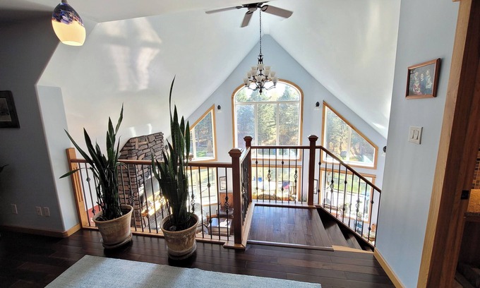 Meadow Lake House | Secluded 5 Bedroom Cabin in the woods