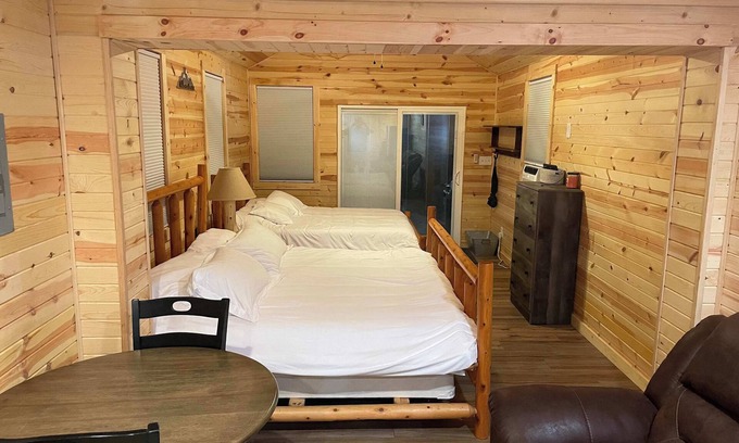 Gilbert Cabin | Secluded Cabin with King size bed