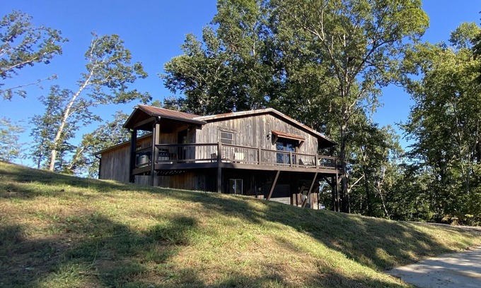 Pickens Cabin | Secluded cabin with Mountain views, pet friendly, -fire pit