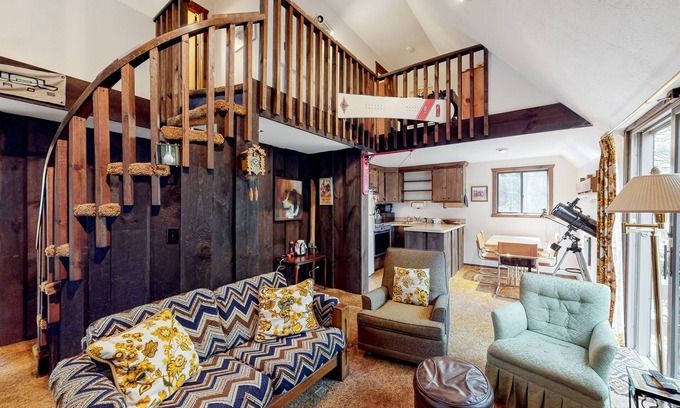 Londonderry House | Secluded cabin with 70s vibe, large deck, wood-burning stove, WiFi, & W/D