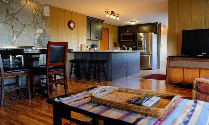 Missoula Apartment | Secluded condo with beautiful mountain views minutes from Missoula