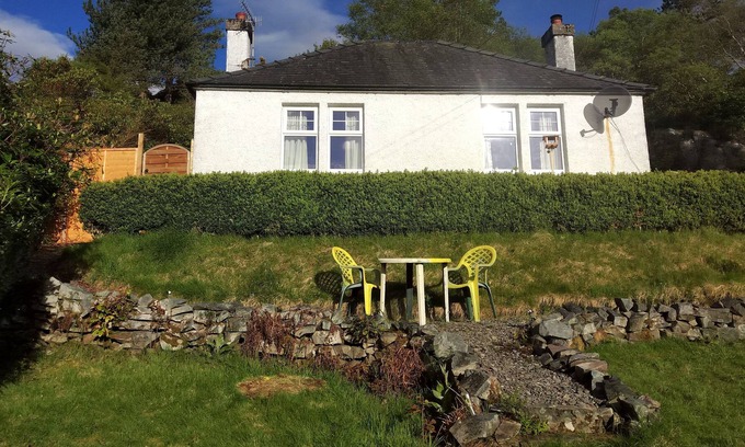 Nostie Cottage | Secluded cottage very close to Skye Bridge and within Kyle of Lochalsh village.