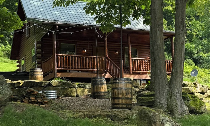 Glenmont Cabin | Secluded Country Cabin, Black Creek Retreat, Holmes County Ohio, HotTub, WiFi