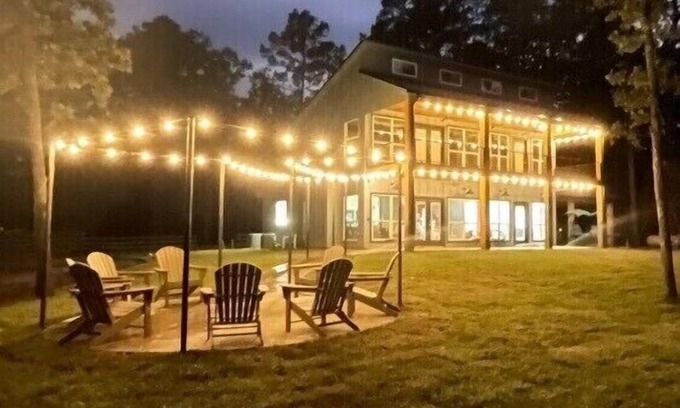 Zavalla House | Secluded Cove on Lake Sam Rayburn