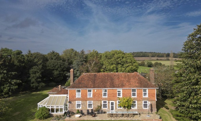 Battle House | Secluded Farmhouse set in 300 acres, sleeps 11 comfortably, and up to 14 people.