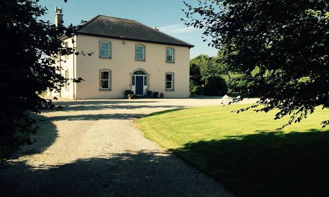 Summerhill House | Secluded Georgian style House Country-side Views – 30 mins from Dublin