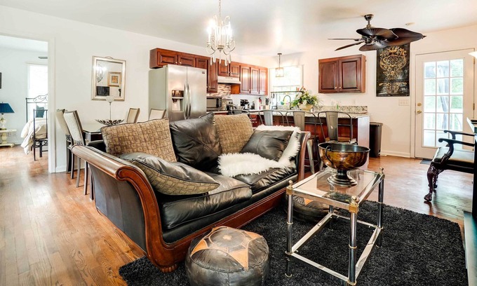 Goodlettsville House | Secluded Goodlettsville Home: 50 Acres w/ Pool!