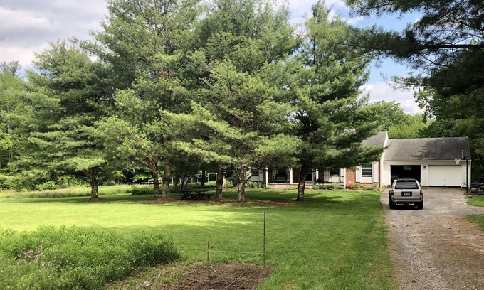 Norfolk House | Secluded Great family house, dogs welcome, nigerian dwarf goats