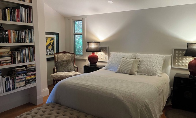 Bowral Cottage | Secluded guesthouse in beautiful garden