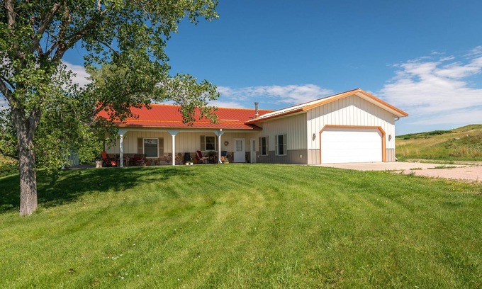 Rapid City House | Secluded handicapped accessible 3 bedroom home near Rapid City, SD
