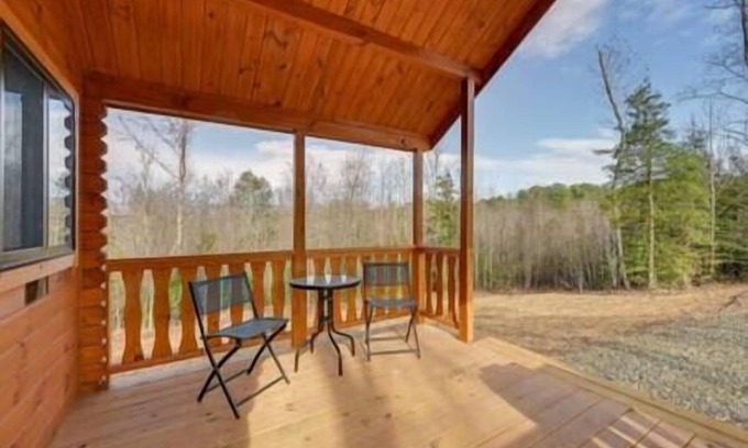 Traphill House | Secluded hillside cabin with mountain views!