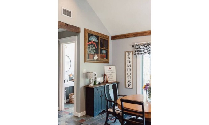 Charlestown Cabin | Secluded Historic Cabin Summer Camp Style Retreat!
