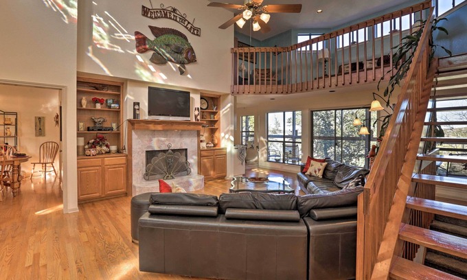 Canyon Lake House | Secluded Home - Canyon Lake View Near Boat Launch!