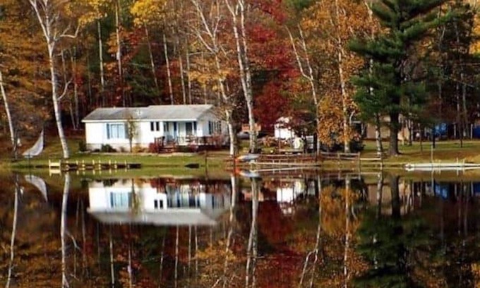 Steuben Cottage | Secluded lakeside Cottage in the heart of National Forest- down UP back roads.