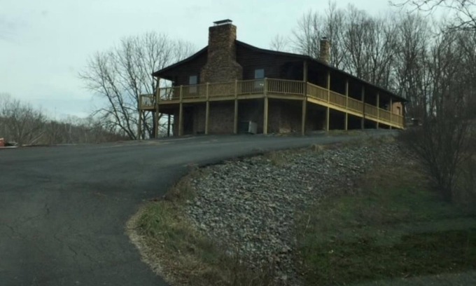 Lexington Cabin | Secluded Log cabin overlooking the Maury River Outside of Lexington , Va