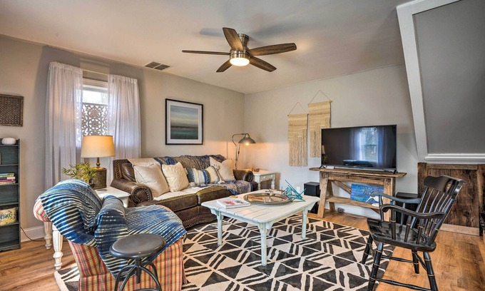Lothian House | Secluded Lothian Farmhouse on 45 Acres w/Fire Pit