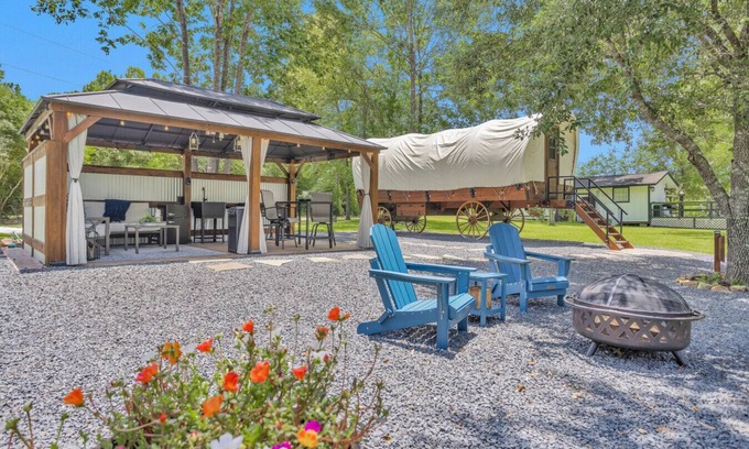 Montgomery Cabin | Secluded Luxury Wagon | Pond King Bed Patio