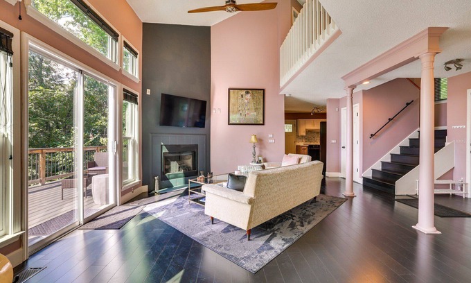 Missionary Ridge House | Secluded Missionary Ridge Mtn-View Home with Deck