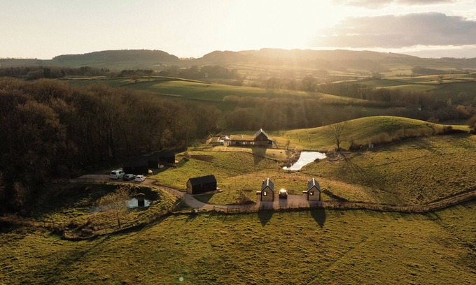Long Barn House | Secluded modern Eco House with 6 separate en-suite cabins and no neighbours!