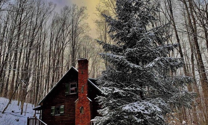 Zionville House | Secluded mountain retreat. Away form it all, but close to everything.