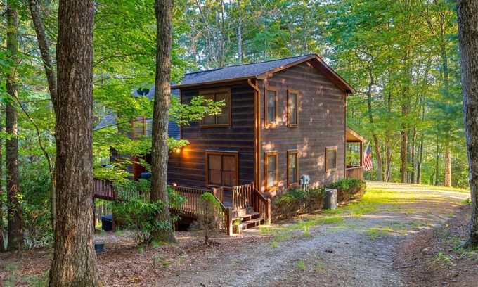 Cherry Log Cabin | Secluded mountain-view cabin with hot tub, fireplace, firepit, central AC & deck