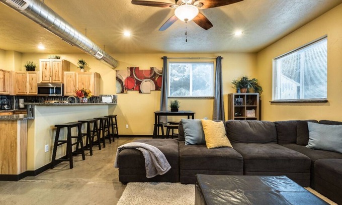 Nampa House | Secluded Nampa Idaho Home, Near Shopping