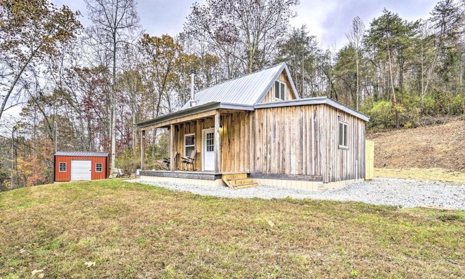 Gallipolis Ferry Apartment | Secluded Patriot Escape - 50 Acres of Hiking!