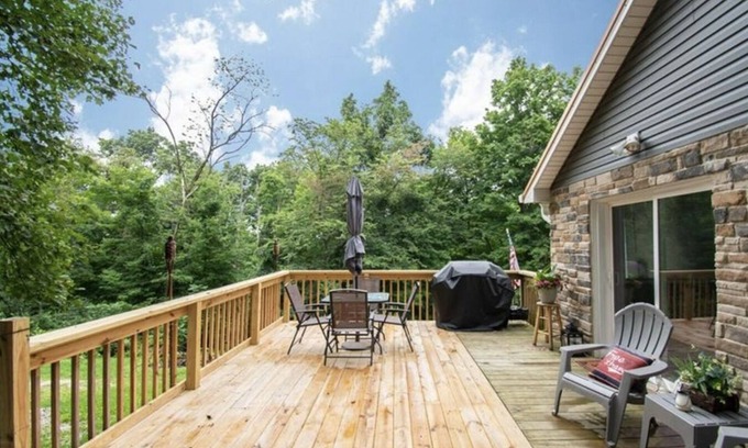 Carrollton House | Secluded, pet friendly, fishing, hot tub, Wi-Fi!
