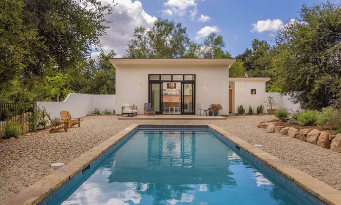 Ojai Apartment | Secluded pool house retreat in Ojai