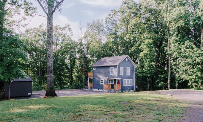 Pegram House | Secluded & Quiet | 25 Min Nashville Escape | Woods