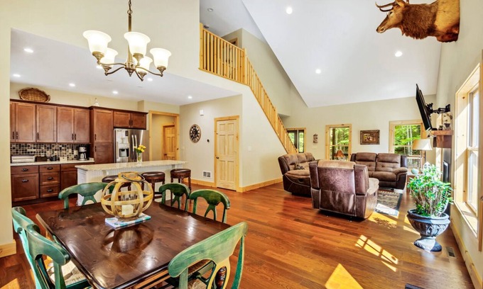 Diamond Point House | Secluded retreat. Great for families. Walk to Trout lake. High Speed Internet.