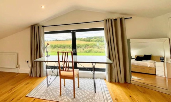 Denchworth House | Secluded Ridgeway View Barn Conversion