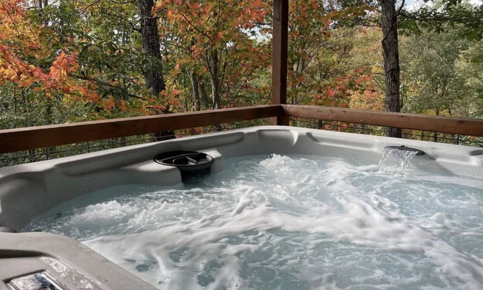 Denton Cabin | Secluded Two Bedroom Cabin w/Hot Tub Dog Friendly
