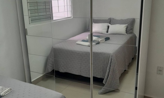 Jardim Comodoro House | Secret Garden Bedroom