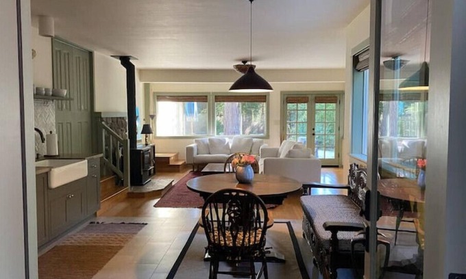 Nevada City House | Secret Garden Bungalow - bohemian oasis