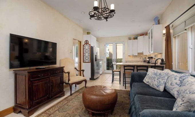 West Beach Apartment | Secret Getaway — 2 blocks to the Beach and Funk Zone