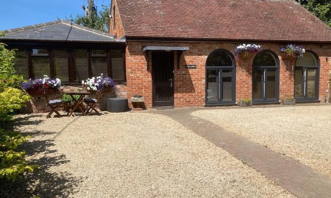 Cassington Apartment | Secret little hideaway - with proximity to Oxford