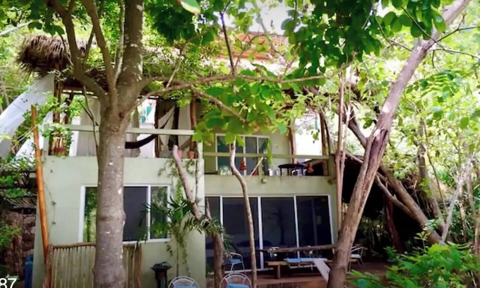 Arroyo Cruz House | Secret virgin front bay pool house and tree casita
