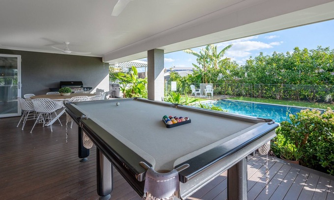 South Nowra House | Secrets of Silvereye - Pool - Spa - Wi-fi