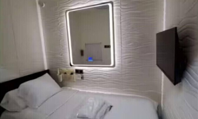 South Loop Hotel | Secure, Private, Free Wi-Fi and Coffee, Accessible