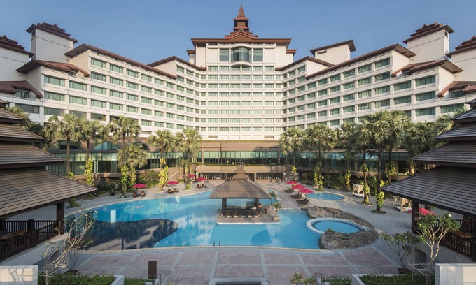 Bahan Hotel | Sedona Hotel Yangon