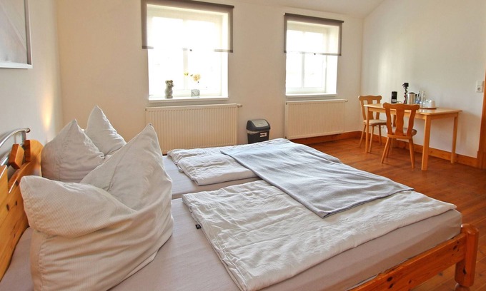 Muritz Apartment | SEE 11042 - Schwalbe - guest room Ankershagen SEE 11040