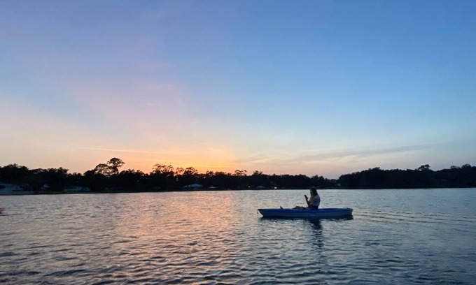 DeLand House | See Our Summer Special - Beautiful Lake Front Cottage - Close to Everything