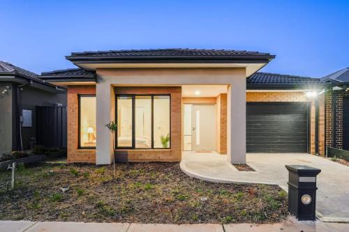 Melton South House | Seednest Modern Family house