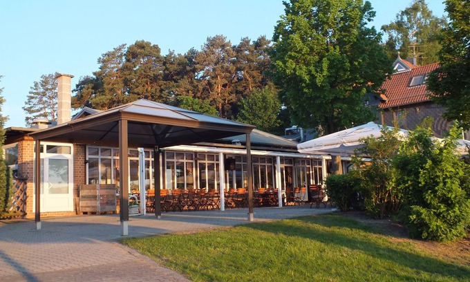 Storkow Hotel | Seehotel & Restaurant Karlslust